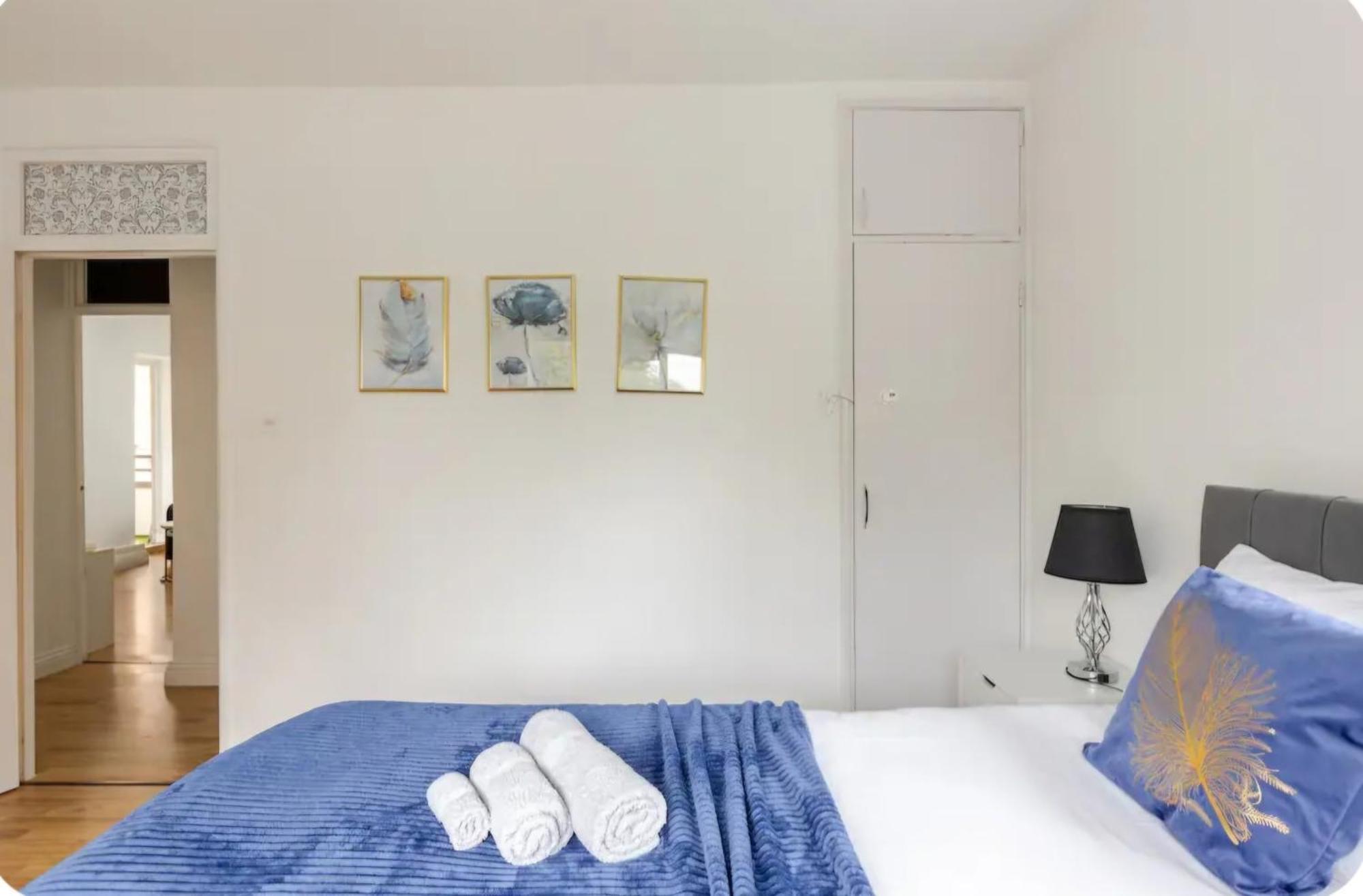Spacious Two Bedroom Apartment In Battersea, Free Parking ロンドン エクステリア 写真